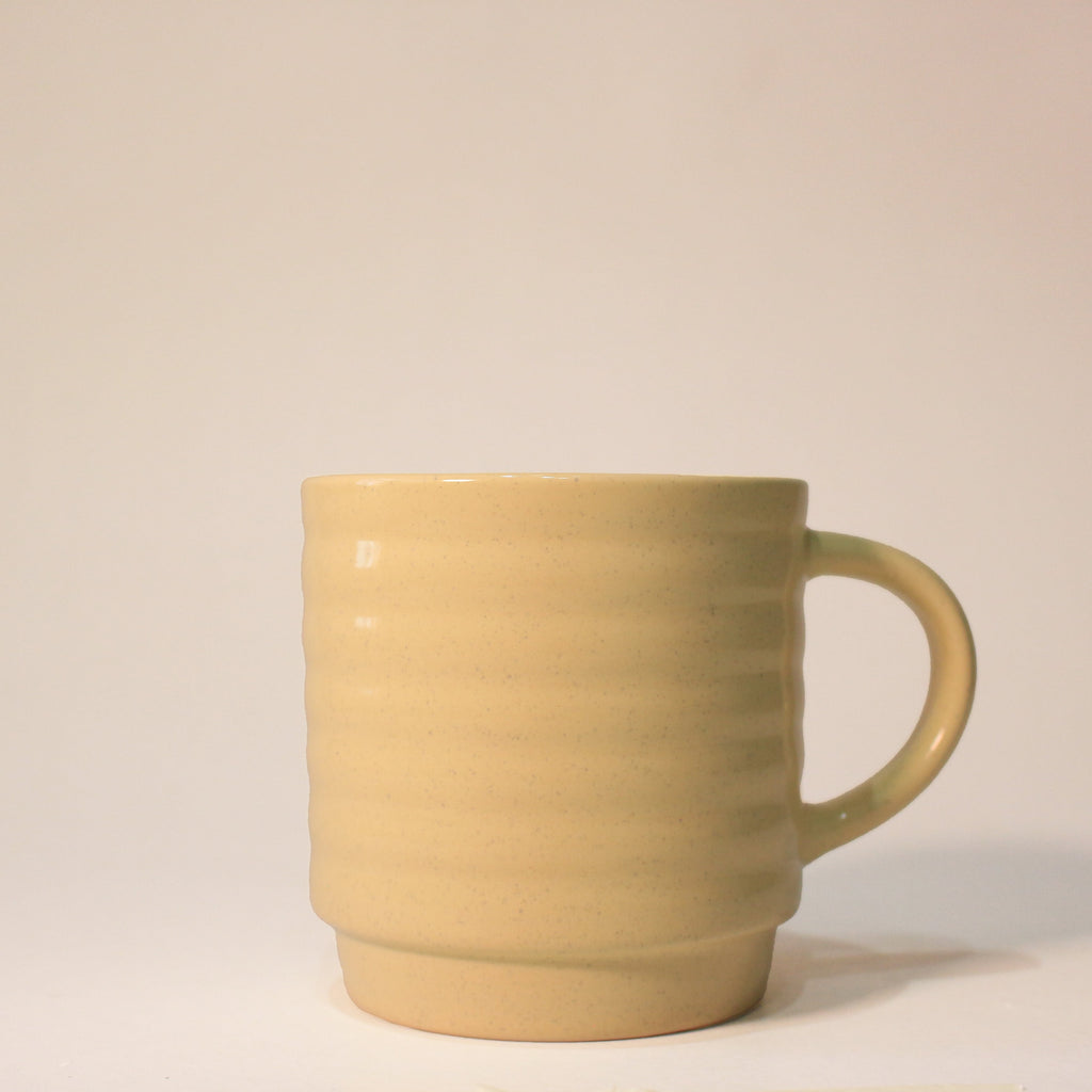 Taza Ondas Amarilla