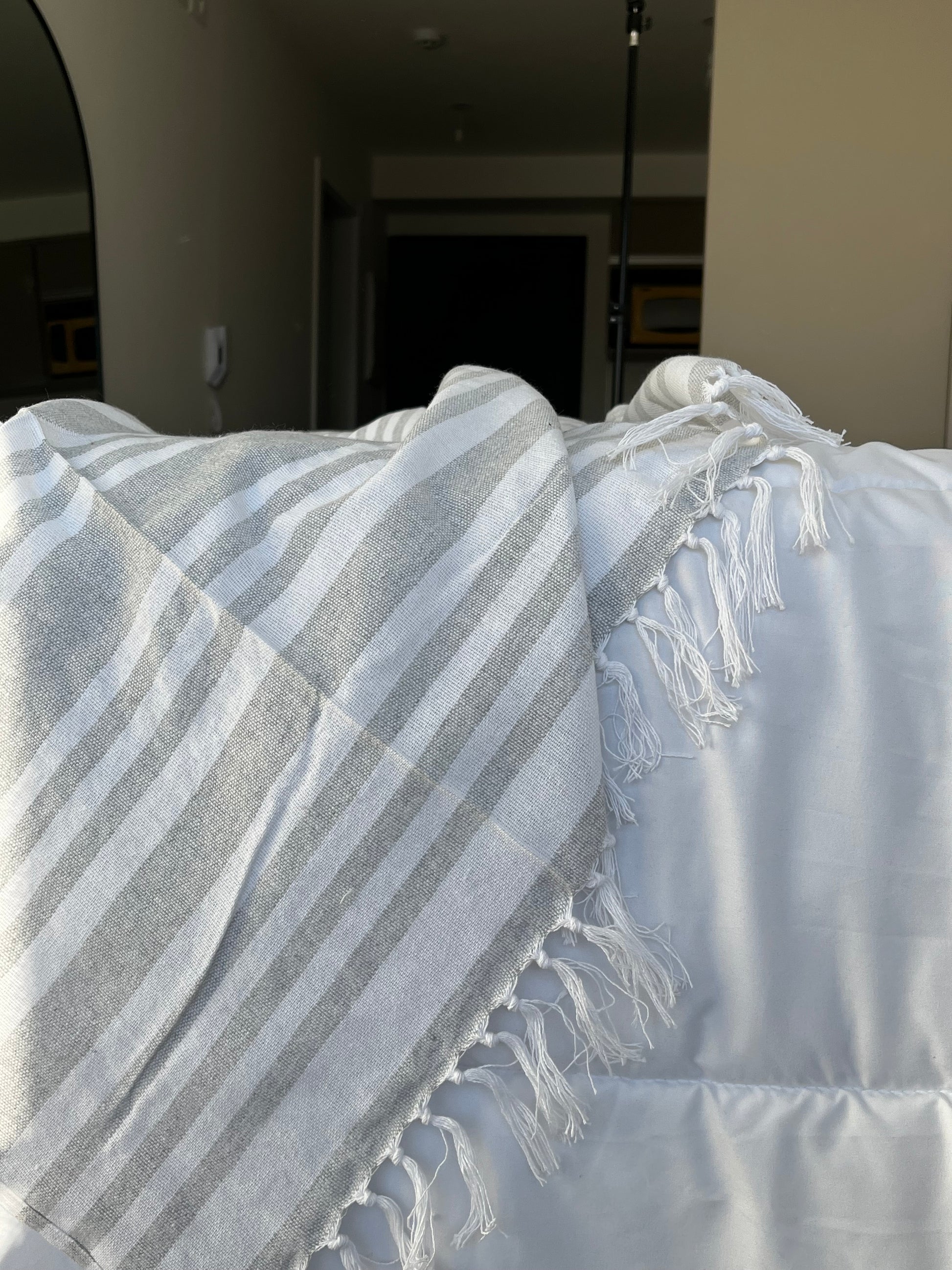 Manta decorativa fina